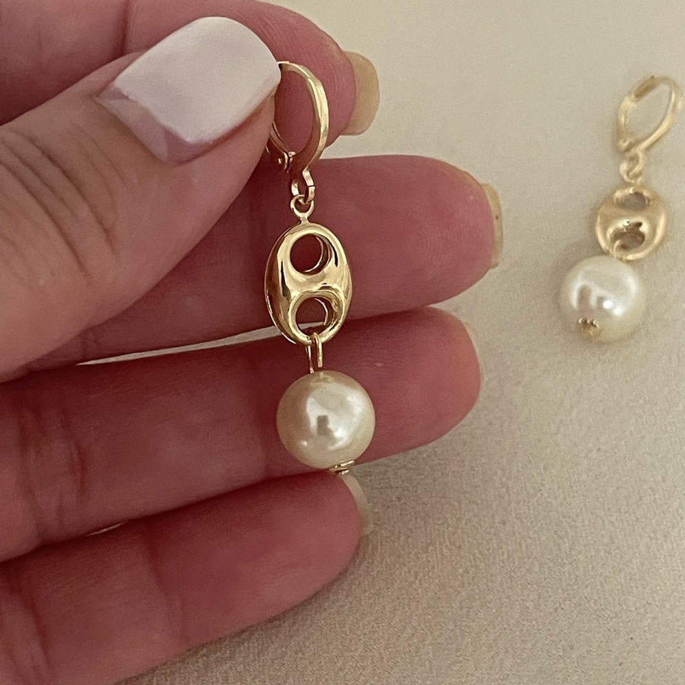 18k Gold Filled Puff Mariner Pearl Earrings - Picture 5 of 8